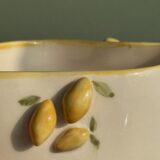Limon figürlü el yapımı sarı seramik kase